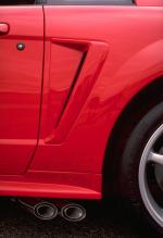 Ford Mustang SVT Cobra R 2000 года